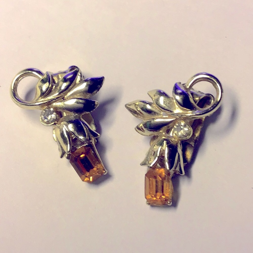 VINTAGE CLIP ON rhinestone (amber color) earrings  ... VE-5